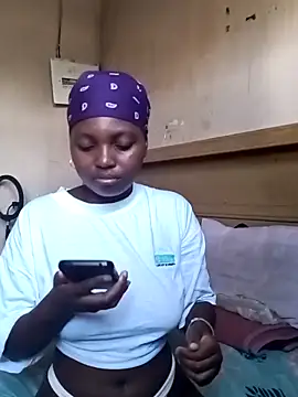 madgirl25 online show from February 26, 2026, 2:28 pm