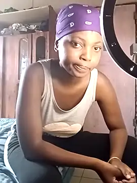 madgirl25 online show from February 25, 2026, 11:54 am