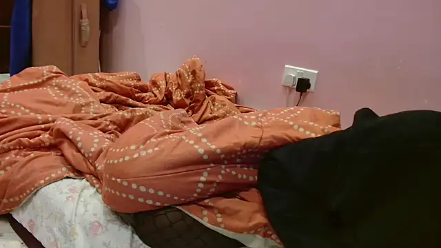 samkelo2013 online show from March 5, 2026, 5:59 am