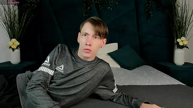 Erick Wilson online show from November 15, 2025, 5:44 am