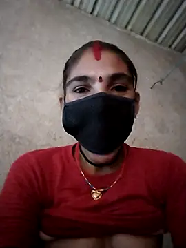 Snapshot of Seenu---Thakur chatting on July 19, 2026, 6:33 am Seenu---Thakur online show from July 19, 2026, 6:33 am