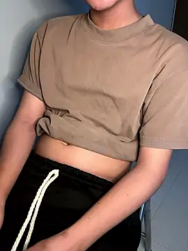 Snapshot of traidep3chan chatting on February 15, 2026, 9:41 am traidep3chan online show from February 15, 2026, 9:41 am