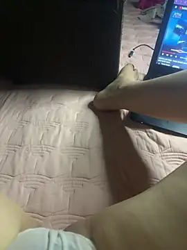 Snapshot of Yuki-babi2k chatting on April 4, 2026, 2:12 pm Yuki-babi2k online show from April 4, 2026, 2:12 pm