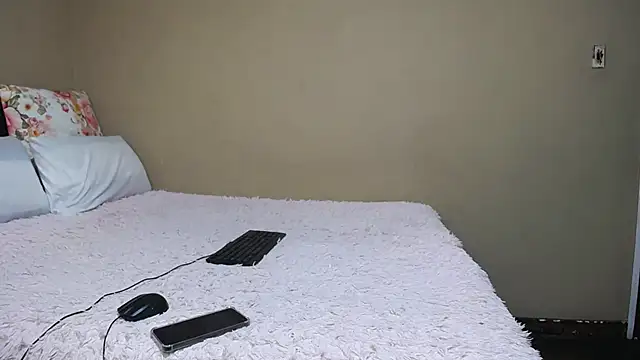 KinkyPxx online show from April 7, 2026, 4:20 pm