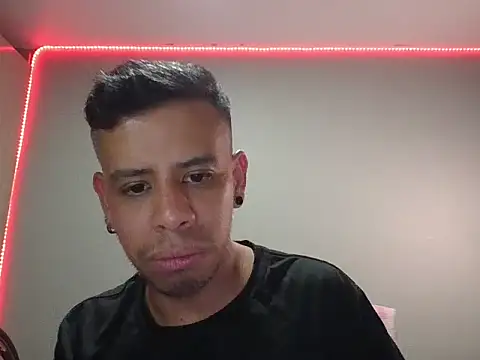 WILD BIGCOCK35 online show from March 3, 2026, 2:18 am