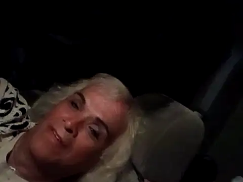 dustbunny64 online show from June 11, 2026, 3:36 am