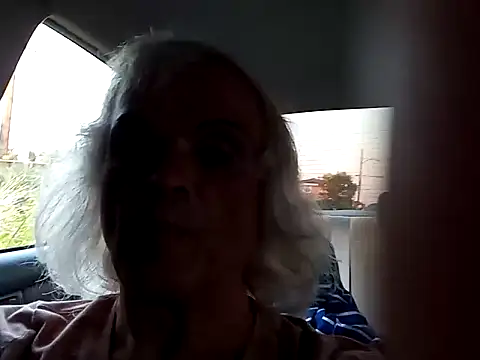 dustbunny64 online show from May 2, 2026, 2:17 am