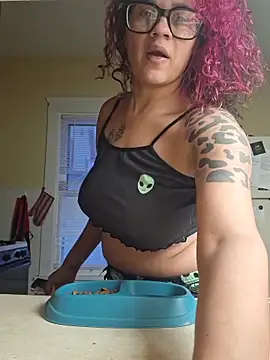 Snapshot of VelvetVixen_735 chatting on February 25, 2026, 12:16 pm VelvetVixen 735 online show from February 25, 2026, 12:16 pm