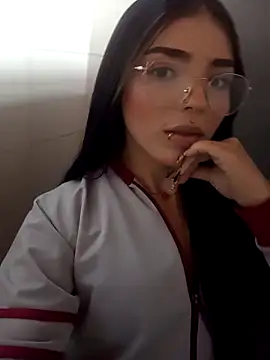 Gatita Only17 online show from February 16, 2026, 8:29 pm