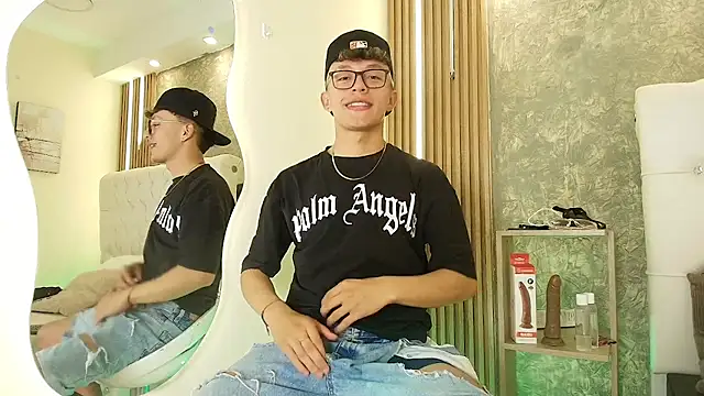 Dark Nico online show from April 3, 2026, 4:19 am