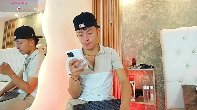 Dark Nico online show from April 10, 2026, 3:57 am