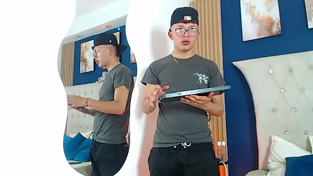 Dark Nico online show from March 15, 2026, 4:08 am