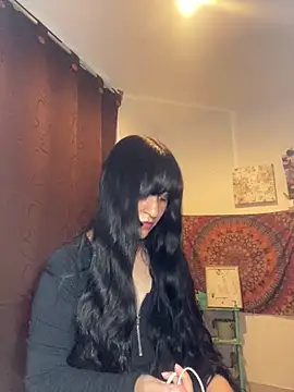 Abril Thompson221 online show from May 18, 2026, 11:09 pm