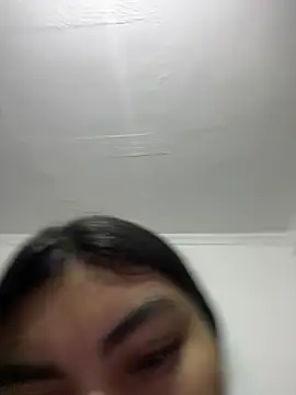 eimmy  skinny online show from March 30, 2026, 11:28 pm