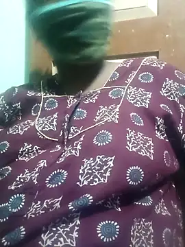 tamilkaviya431 online show from April 2, 2026, 3:51 pm