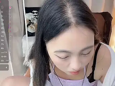 Snapshot of Lydia-668 chatting on February 14, 2026, 4:45 am Lydia-668 online show from February 14, 2026, 4:45 am