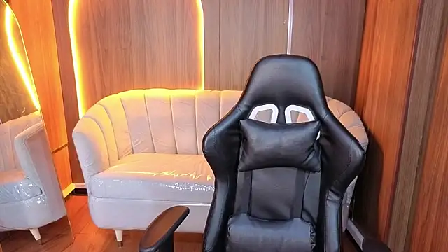 Snapshot of Hadda_crazy_b chatting on February 20, 2026, 6:26 am Hadda crazy b online show from February 20, 2026, 6:26 am