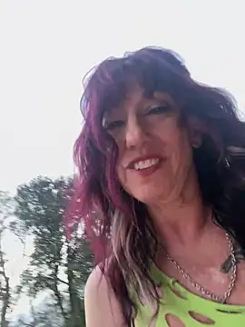 Snapshot of Trophy_Milf chatting on February 18, 2026, 12:08 am Trophy Milf online show from February 18, 2026, 12:08 am