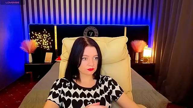 Ingrit tass online show from March 25, 2026, 8:19 pm