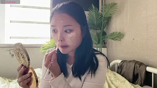 xiaosu22 online show from April 18, 2026, 3:42 am