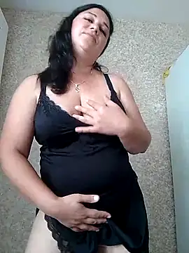 Susan8421 online show from August 5, 2026, 1:16 pm