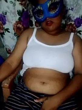 shanaya-baby77 online show from February 16, 2026, 3:21 pm