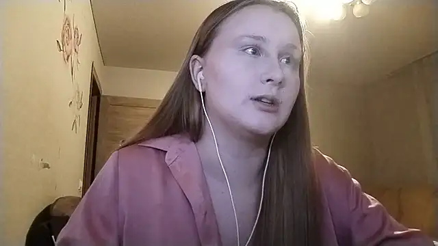 AnikaLipps online show from March 16, 2026, 1:35 am