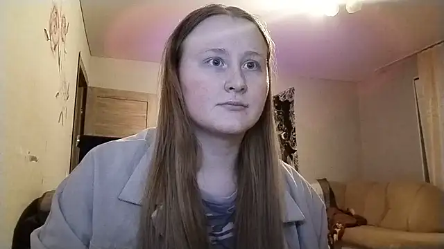 AnikaLipps online show from April 8, 2026, 10:44 pm