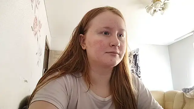 AnikaLipps online show from June 6, 2026, 4:01 pm