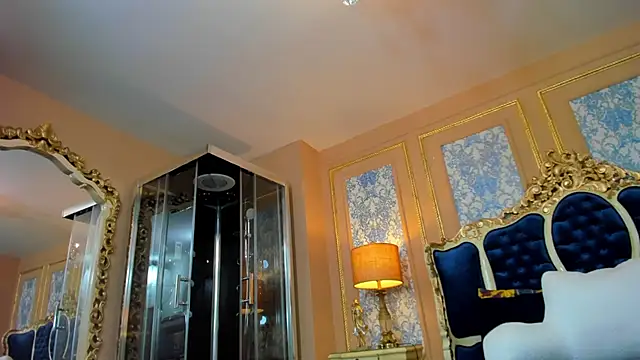 RosiMoon online show from March 1, 2026, 7:47 pm