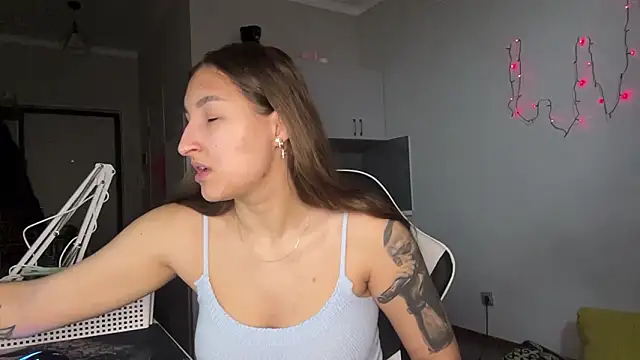 YettaUrive online show from February 28, 2026, 3:22 pm