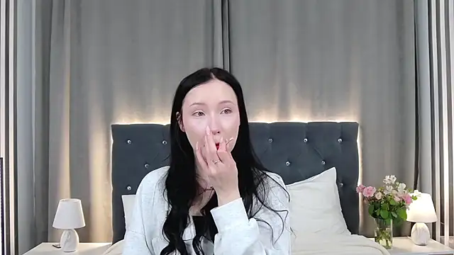 VikkyVonn online show from April 9, 2026, 10:43 am