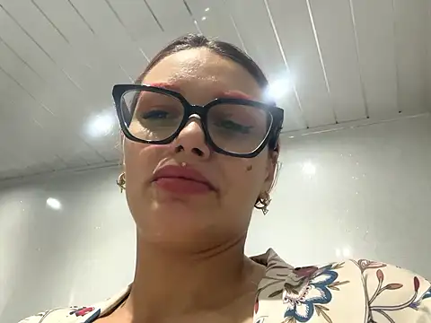 FoxyValentine online show from May 10, 2026, 3:36 pm