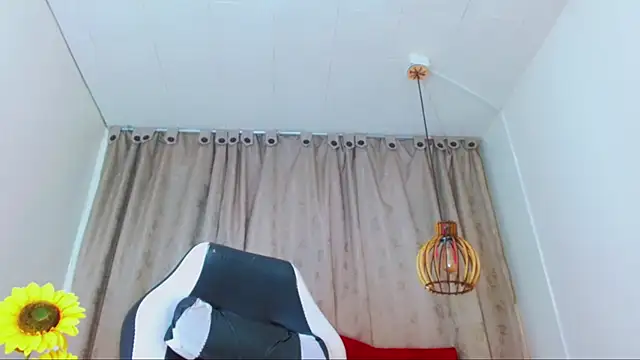 Cayetana Black  online show from February 24, 2026, 7:48 pm