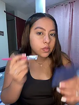 Snapshot of Emiily_joee_ chatting on June 26, 2026, 3:23 am Emiily joee online show from June 26, 2026, 3:23 am