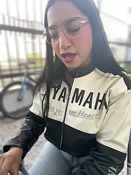 Daniela Pink online show from May 22, 2026, 11:30 am