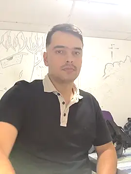 angel leon01 online show from May 1, 2026, 4:28 am