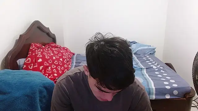 heiker   online show from February 25, 2026, 4:01 am