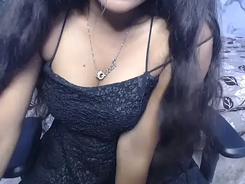 Snapshot of its-taniya chatting on July 7, 2026, 6:47 am its-taniya online show from July 7, 2026, 6:47 am