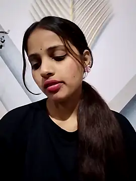 samayra1144 online show from March 16, 2026, 6:32 pm