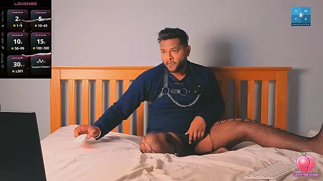 aarrav hotty online show from June 15, 2026, 6:40 pm