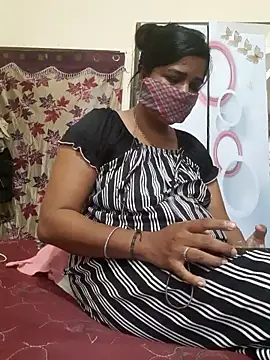 Snapshot of Tamil_Luckly_girl chatting on April 23, 2026, 11:38 am Tamil Luckly girl online show from April 23, 2026, 11:38 am