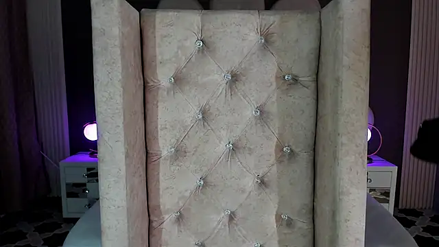 PerlaRogerss  online show from March 21, 2026, 10:52 am