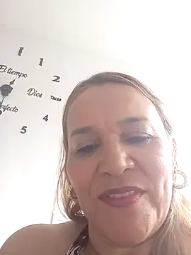 charlotte milf30 online show from March 10, 2026, 5:39 pm