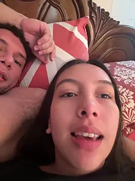 Snapshot of Valentinacouple chatting on February 28, 2026, 7:13 pm Valentinacouple online show from February 28, 2026, 7:13 pm