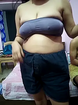 BustyHotWifey online show from March 31, 2026, 6:32 pm