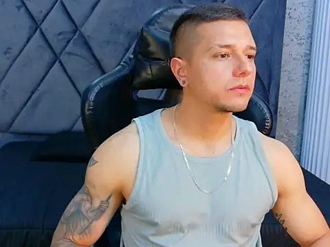 Snapshot of TYSONRICH1 chatting on February 24, 2026, 7:59 pm TYSONRICH1 online show from February 24, 2026, 7:59 pm