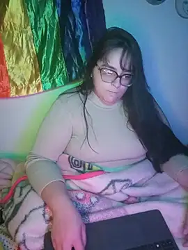 daphneev online show from June 10, 2026, 4:24 am