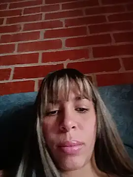 kiki milu online show from May 29, 2026, 1:06 pm