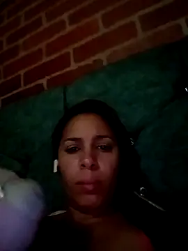 kiki milu online show from March 8, 2026, 4:16 am